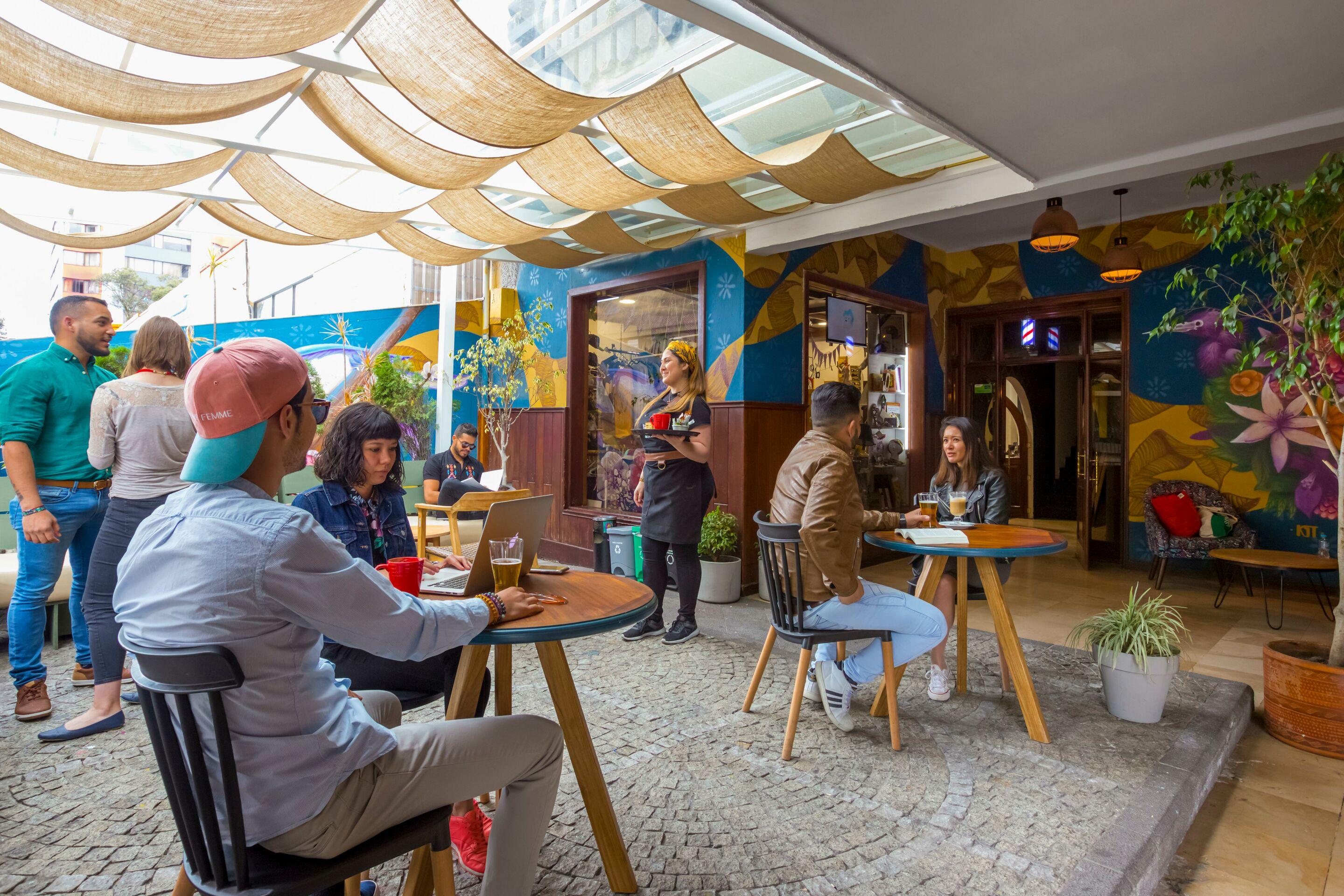 Socialtel Quito Hotel Екстериор снимка