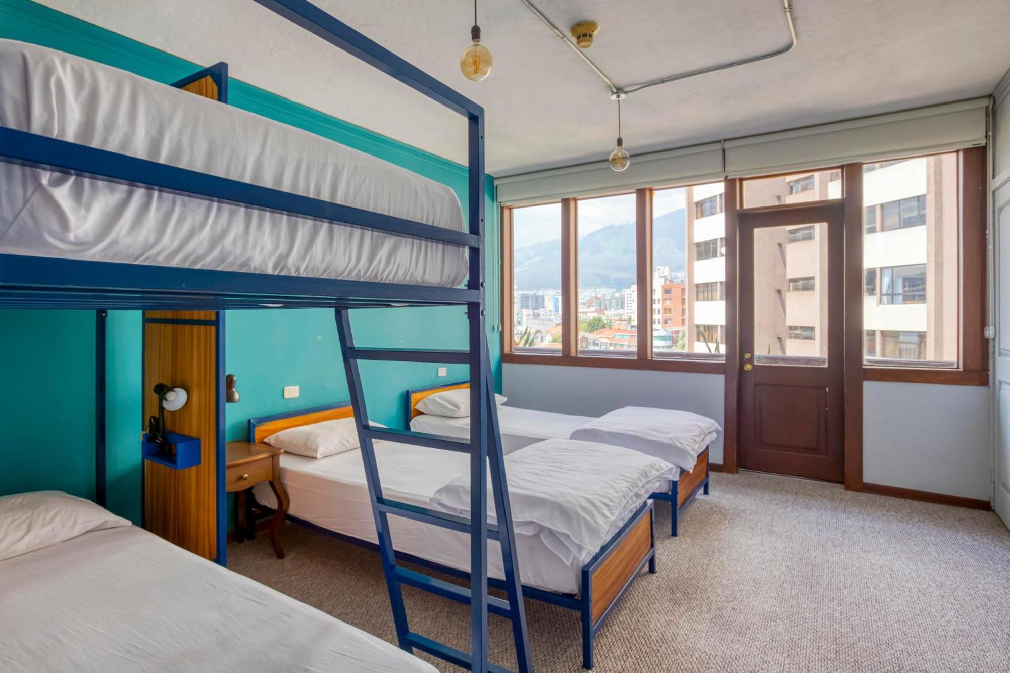 Socialtel Quito Hotel Стая снимка