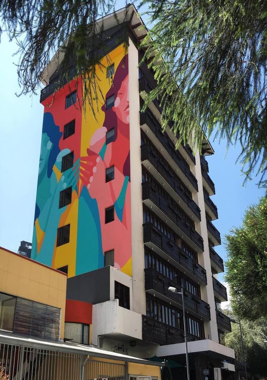 Socialtel Quito Hotel Екстериор снимка