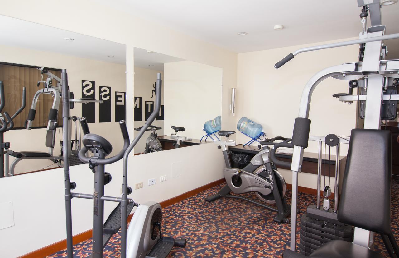 Socialtel Quito Hotel Екстериор снимка