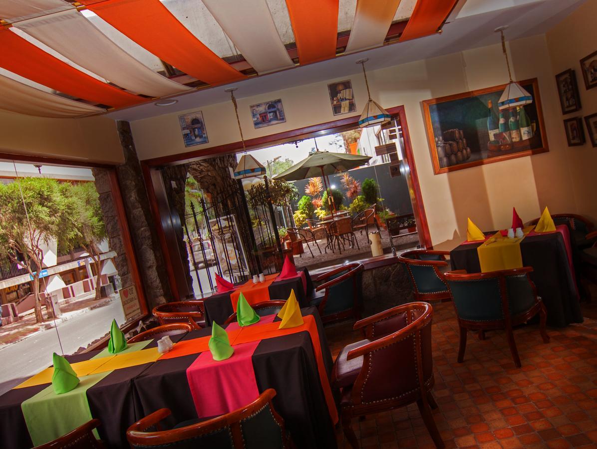 Socialtel Quito Hotel Екстериор снимка